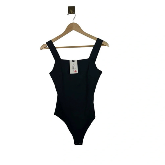 NWT ReoRia Square Neck Wide Strap Bodysuit in Black Size M - Picture 8 of 12